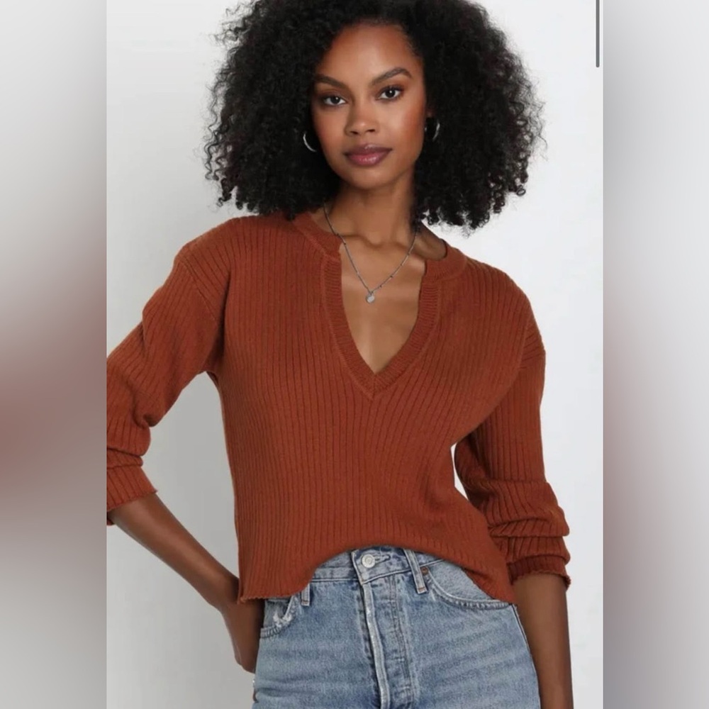 Lulu's Ribbed V-Neck Sweater - Burnt Orange